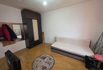 Garsonieră semidecomandată, mobilată în Titan