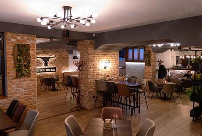 Spațiu comercial, de 580 mp, în Central - 8