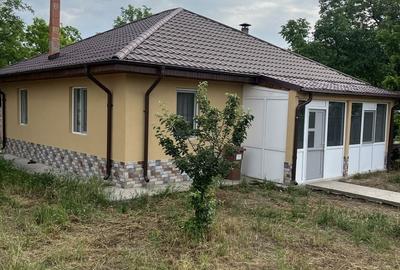 Casă cu 2 camere decomandat în Tătaru - 5