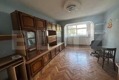 Apartament de vanzare, 54 mp, zona 9 Mai - 1