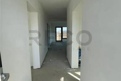 Casă cu 3 camere cu Teren 500 Mp în Oșorhei