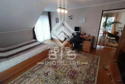 Casă cu 6 camere cu Teren 700 Mp în Est - 5