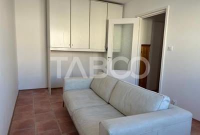 Apartament semidecomandat 2 camere etaj 3 zona Garii Fagaras - 2