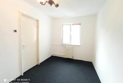 Apartament cu 3 camere semidecomandat în Groapa - 6