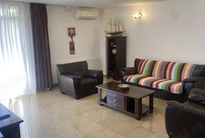 Apartament cu 3 camere semidecomandat în Central - 1