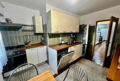 Apartament 3 camere,prima linie la marr - 4