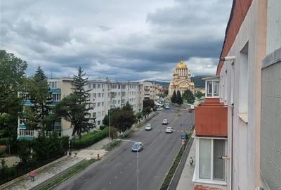 Apartament cu trei camere zona centrala - 13