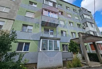 Apartament cu 2 camere semidecomandat în Lugoj
