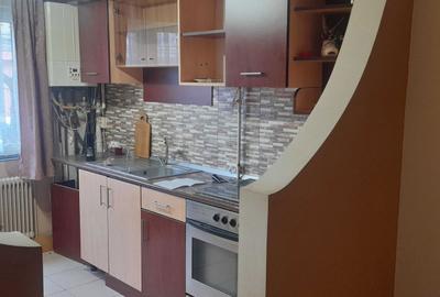 Apartament cu 2 camere decomandat în Central - 3