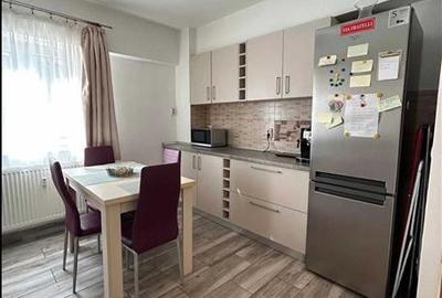 Apartament cu 3 camere decomandat, mobilat în Iosefin