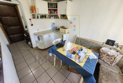 Apartament cu 4 camere decomandat în Circumvalațiunii