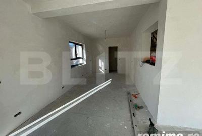 Casă cu 4 camere cu Teren 490 Mp în Central