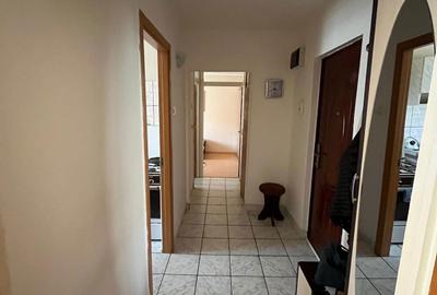 Apartament cu 2 camere decomandat în Central - 2