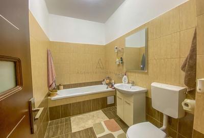 Apartament cu 3 camere decomandat, mobilat în Roșu - 11