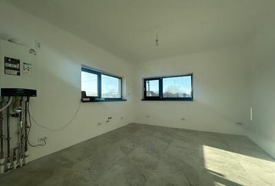 Casă cu 4 camere cu Teren 750 Mp în Cărpiniș - 4