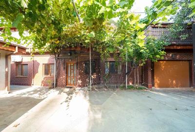 Casă cu 5 camere cu Canalizare în Central - 12