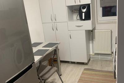 Apartament cu 3 camere decomandat în Micro 5 - 1
