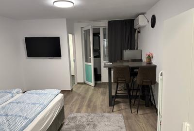 Garsonieră decomandată în Central - 1