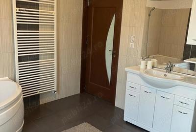 Casă cu Teren 375 Mp în Central - 8