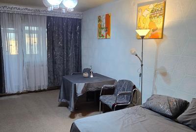 Apartament cu 2 camere zona scolii 11 - 4