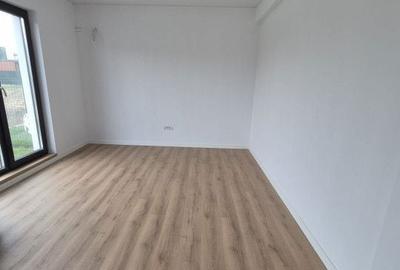 Casă cu 4 camere cu Teren 204 Mp în Palazu Mare - 6