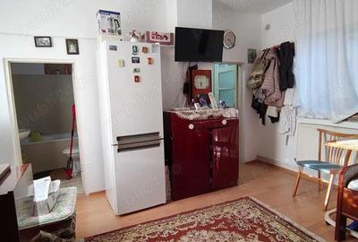 Casa multifamiliala cu 4 unita?i locative, aproape de centrul ora?ului ideala pentru investi?ie! Casa multifamiliala cu 4 unita?i locative, aproape de centrul ora?ului ideala pentru investi?ie! - 4