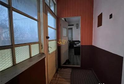 Casă cu 2 camere cu Canalizare în Central - 1