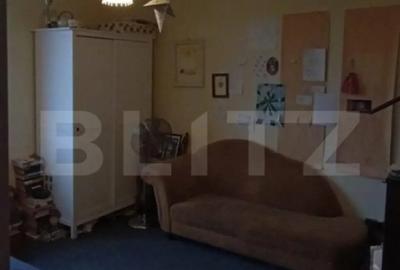 Casă cu 5 camere cu Teren 667 Mp în Central - 10