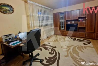 Casă cu 8 camere cu Canalizare în George Enescu - 6
