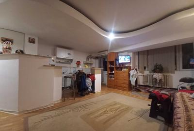 Garsonieră în Apărătorii Patriei