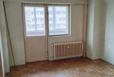 Apartament cu 3 camere decomandat în Mihai Bravu - 8