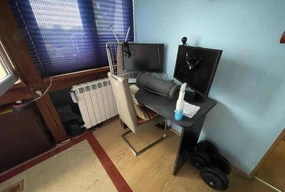 Apartament cu 3 camere semidecomandat în Central