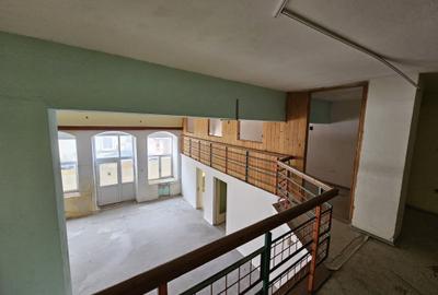 Spațiu comercial, de 194 mp, în P-ța Ovidiu - 2