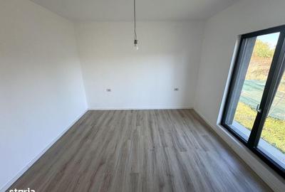 Casă cu 3 camere în Bucium - 2