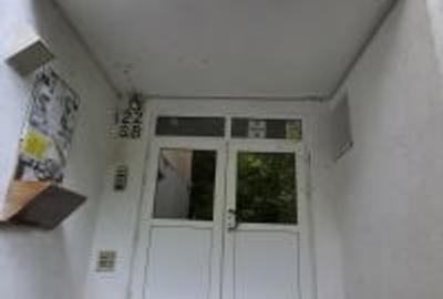 Apartament cu 2 camere semidecomandat în Micro 15 - 21