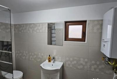 Casă cu 3 camere cu Teren 1720 Mp în Băicoi - 7