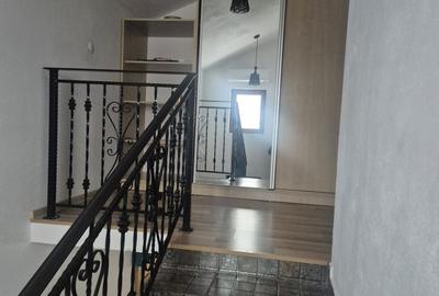 Casă cu 4 camere în Central - 3