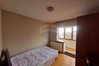 Apartament cu 4 camere de închiriat în zona spitalului judetean - 3