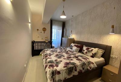 Apartament cu 2 camere semidecomandat, mobilat în Decebal