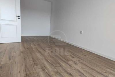 Apartament cu 2 camere, zona Vivo - 2