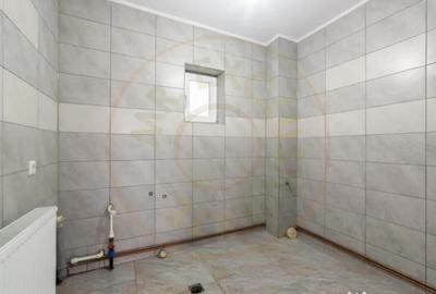 Casă cu 5 camere cu Garaj în Călinești - 7