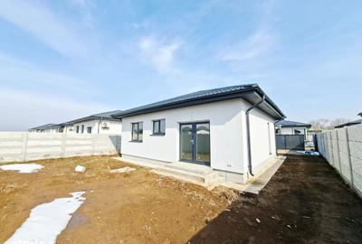 Casă cu 3 camere cu Teren 372 Mp în Berceni - 12