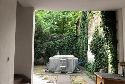 Casă individuală cu 8 camere cu Canalizare în Central - 16