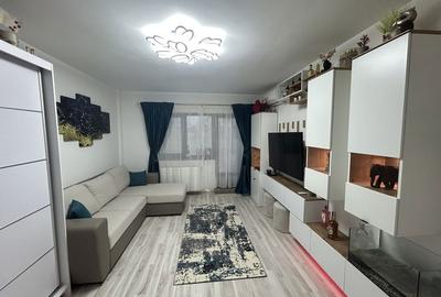 Apartament cu 2 camere decomandat în Runcu - 2