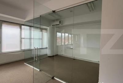 Spațiu comercial, de 100 mp, în Punctele Cardinale - 2