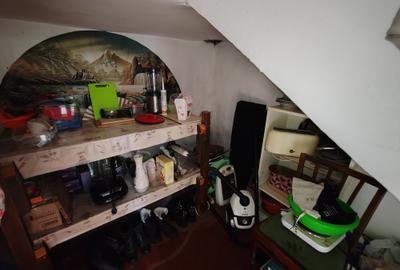 Casă cu 3 camere cu Canalizare în Central - 4