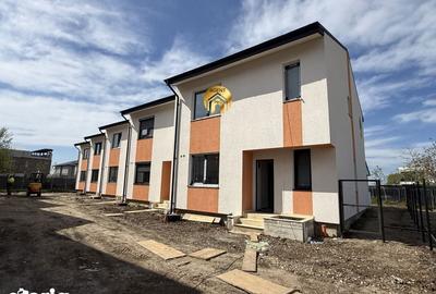 Casă cu 4 camere cu Teren 100 Mp în Central - 1