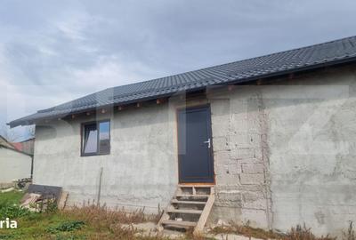 Casă cu 3 camere cu Teren 900 Mp în Drăgănești - 1