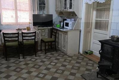 Casă cu 2 camere cu Teren 1628 Mp în Central - 10