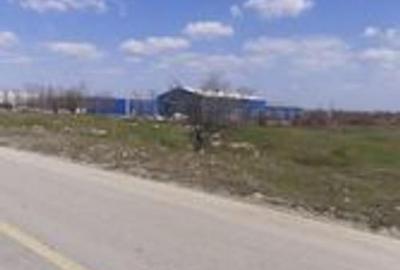 Teren de 38000 mp, în 1 Decembrie - 4